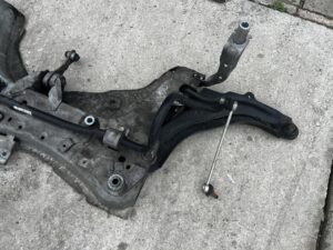 WÓZEK BELKA SANKI ZAWIESZENIE PRZÓD RENAULT CAPTUR I PRZEDLIFT 0.9 TCE