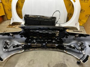 FORD KUGA MK3 MASKA LAMPY PRZÓD CHŁODNICE ST LINE FROZEN WHITE