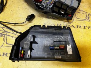 MODUŁ SKRZYNKA BEZPIECZNIKÓW RANGE ROVER EVOQUE L538 2.0 B