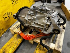 SILNIK KOMPLETNY NAPĘD TYLNY ELEKTRYCZNY TESLA MODEL 3 2WD 62 TYS KM