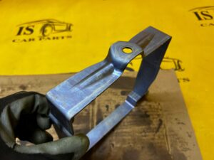 WSPORNIK MOCOWANIE AKUMULATORA VOLKSWAGEN GOLF VIII