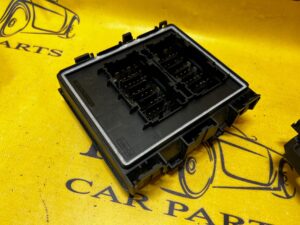 FORD KUGA MK3 PUSZKA SKRZYNKA BEZPIECZNIKÓW KMPLTN