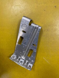 UCHWYT MOCOWANIE OSŁONY SILNIKA BMW X6 E71 E70