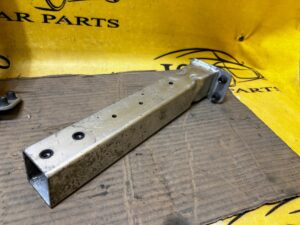 PODŁUŻNICA STREFA ZGNIOTU PRZÓD LEWA LEWY AUDI A8 D4 4H