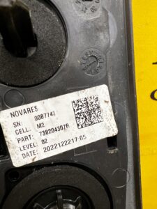 KOMPLET RELINGI DACHOWE LEWY PRAWY DACIA SANDERO III STEPWAY 2023R