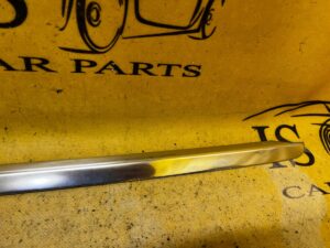 LISTWA BŁOTNIKA TYŁ LEWY CHROM MERCEDES E-KLASA W213 S213 KOMBI