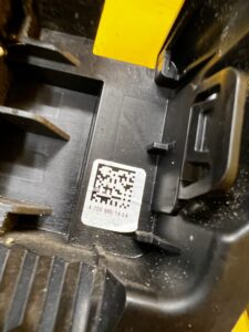 PRAWY CZUJNIK RADAR SENSOR MARTWEGO POLA DISTRONIC MERCEDES C-KLASA W206