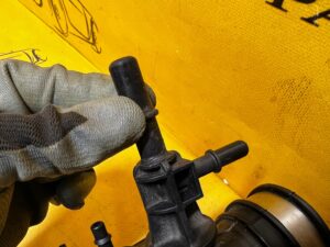 WĄŻ RURA PRZEWÓD DOLOT POWIETRZA TURBO FORD FUSION LIFT USA 2.0 ECOBOOST