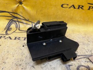 ZAMEK DRZWI TYŁ TYLNYCH PRAWY PRAWYCH DACIA SANDERO 3 III