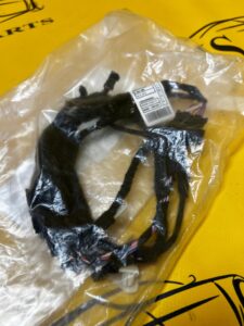 WIĄZKA INSTALACJA DRZWI PRZÓD LEWY ADAPTER BMW X1 F48 NOWY OEM