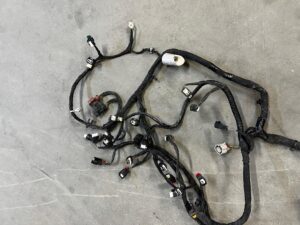 OKABLOWANIE WIĄZKA KOMORY SILNIKA FORD ESCAPE MK4 1.5 EB