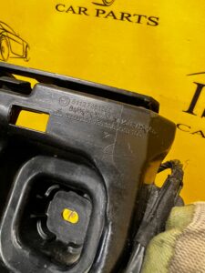 ŚLIZG MOCOWANIE ZDERZAKA PRAWY TYŁ BMW F40