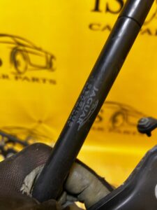 ZAWIASY TELESKOPY MASKI SIŁOWNIKI JAGUAR XJ X350