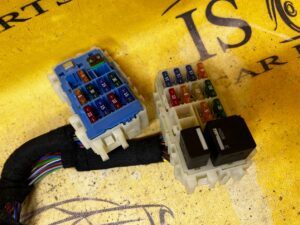 KOMPLET MODUŁ GNIAZDO BEZPIECZNIKÓW RANGE ROVER EVOQUE L538