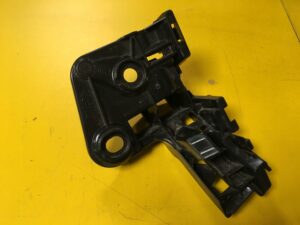 ŚLIZG TYLNEGO ZDERZAKA LEWY TYŁ VW T-ROC 2GA807453