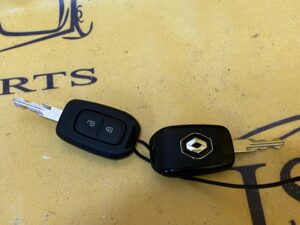 KOMPLET DWA KLUCZYKI KLUCZYK RENAULT DUSTER II 17-