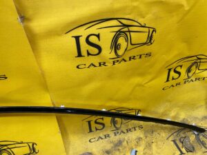 LISTWA SZYBY DACHOWA PRAWA CZARNA SHADOW AMG PAKIET MERCEDES CLS W257