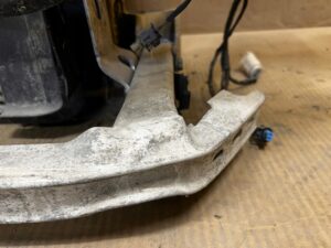 PAS PRZEDNI BELKA CHŁODNICE BMW G30 5 3.0 D 530D