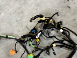 WIĄZKA INSTALACJA DESKI KONSOLI PEUGEOT 308 II T9