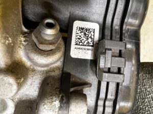 LEWY TYŁ ZACISK SILNICZEK HAMULCA MERCEDES W117