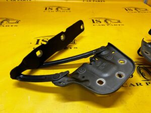 KOMPLET ZAWIASY MASKI POKRYWY SILNIKA LEWY PRAWY RANGE ROVER VELAR L560