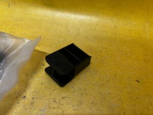 UCHWYT SKRAPLACZA KLIMATYZACJI MINI R55 R56 R58 R59 R60 R61 NOWY OEM