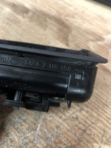 KLAMKA MIKROSTYK KLAPY TYLNEJ BMW E92 M3 7118158