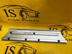 LISTWA PROGOWA LEWY PRZÓD RANGE ROVER VOGUE L405