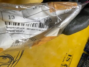 CZUJNIK TEMPERATURY PŁYNU CHŁODZĄCEGO MINI R55 R56 R57 NOWY OEM