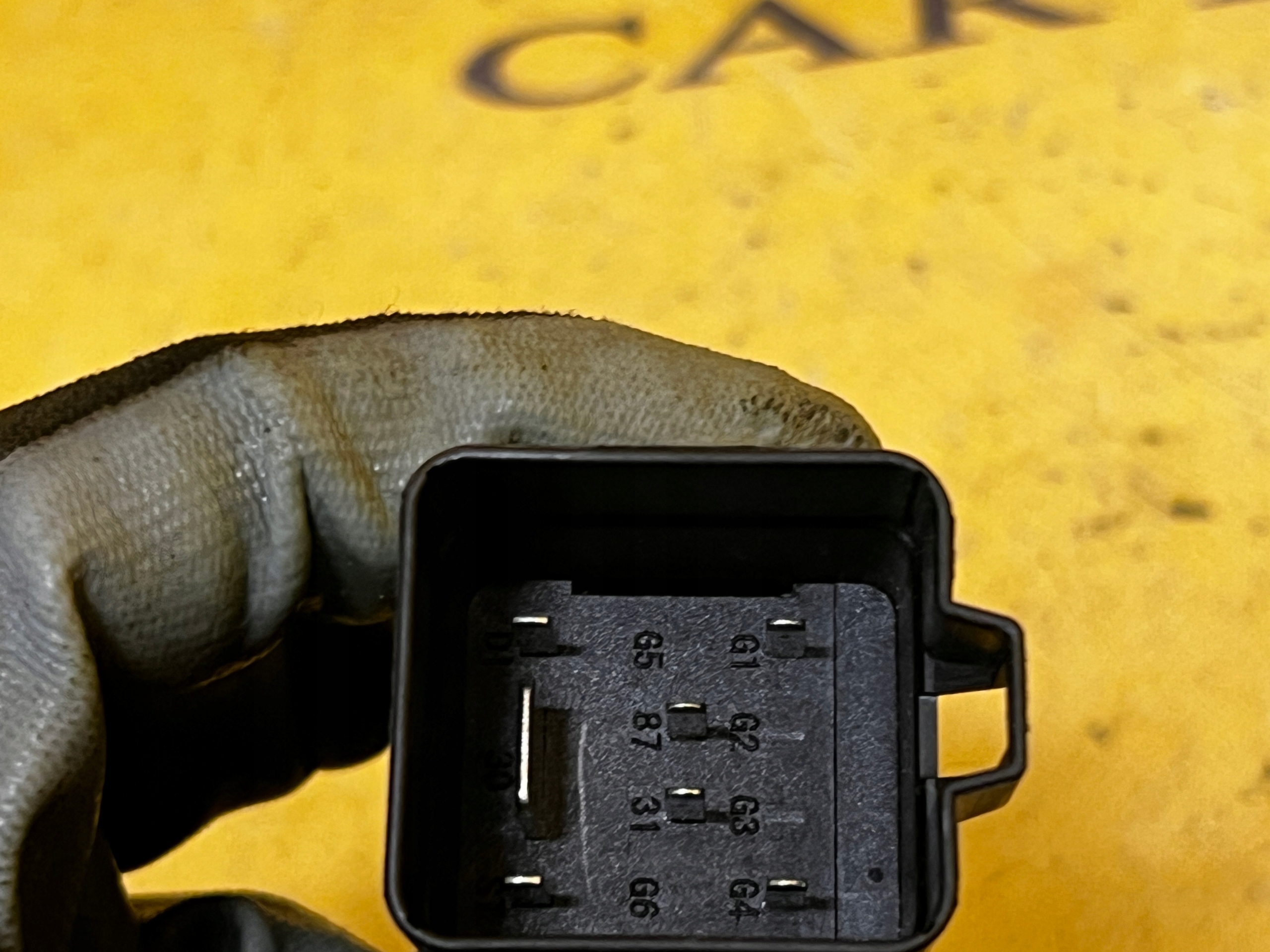 PRZEKAŹNIK ŚWIEC ZAPŁONOWYCH LR RANGE ROVER EVOQUE II L551