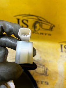 PRZEŁĄCZNIK PRZYCISK OTWIERANIA KLAPY BAGAŻNIKA CITROEN C3 AIRCROSS