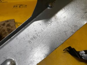 ELEMENT WYKOŃCZENIA WSPORNIK MOCOWANIE DRZWI TYŁ LEWY RENAULT KADJAR