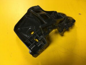 ŚLIZG TYLNEGO ZDERZAKA LEWY TYŁ VW T-ROC 2GA807453