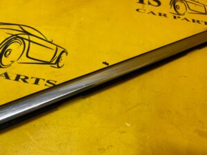 LISTWA ZGARNIAJĄCA SZYBY PRZÓD PRAWY CHROM PEUGEOT 3008 II