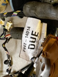 WIĄZKA KABINY SKRZYNKA BEZPIECZNIKÓW FORD KUGA MK2