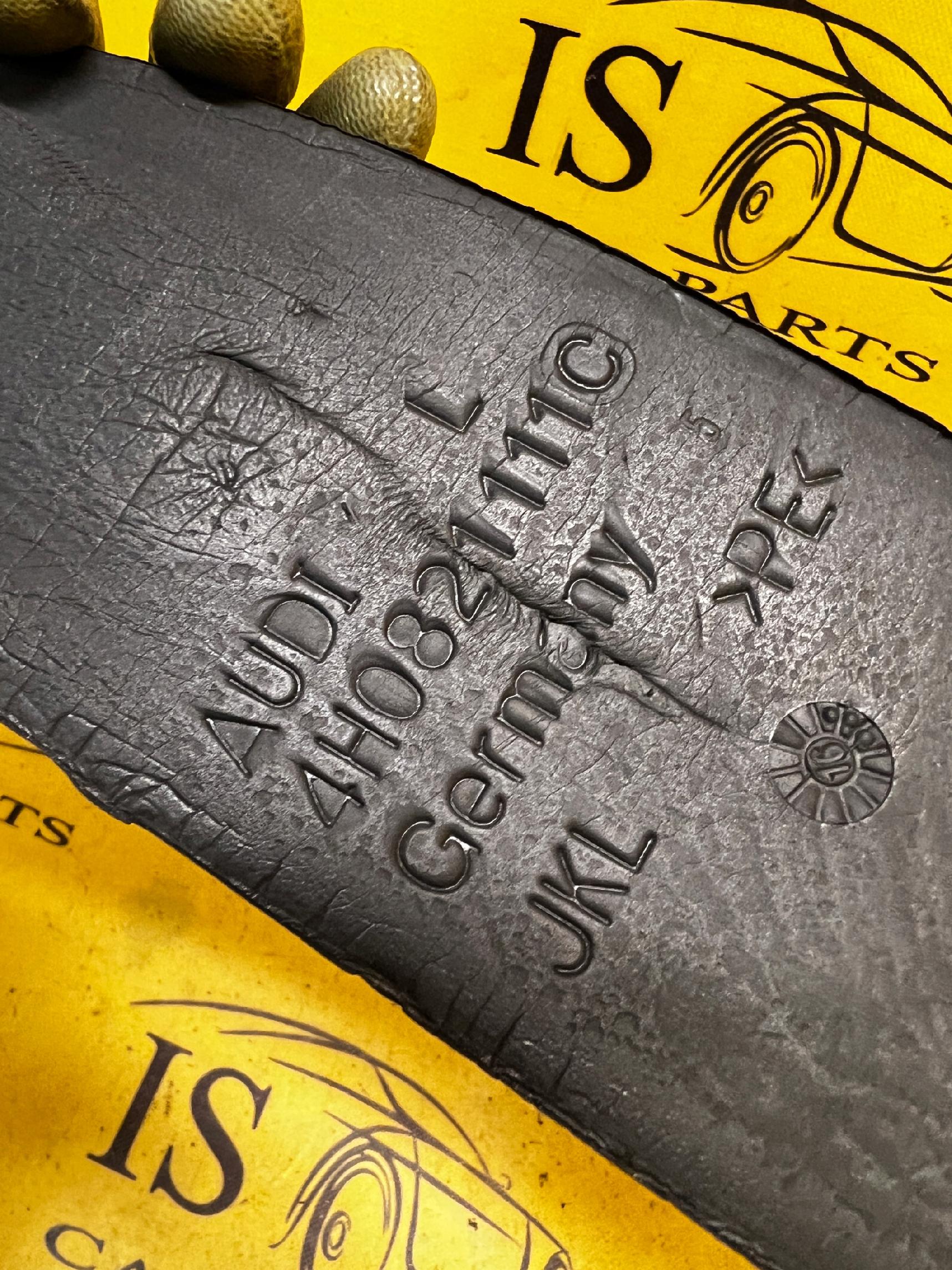 OSŁONA WYGŁUSZENIE BŁOTNIKA LEWA AUDI A8 D4