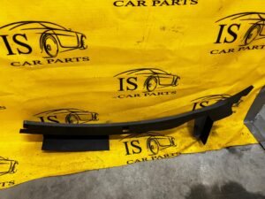 USZCZELKA LISTWA BŁOTNIKA PRZÓD PRAWY PRAWA LAND ROVER DISCOVERY 5 V L462