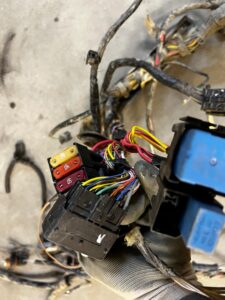 WIĄZKA INSTALACJA OKABLOWANIE WNĘTRZA KABINY DACIA DOKKER 1.5 BLUE DCI