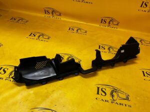 KIEROWNICA POWIETRZA OSŁONA PASA PRZÓD DACIA SANDERO III