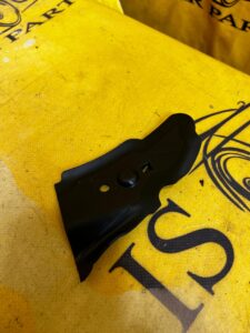 WSPORNIK MOCOWANIE BŁOTNIKA PRAWY LR RANGE ROVER EVOQUE II L551