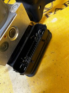 POMPA ABS STEROWNIK FORD ESCAPE MK4