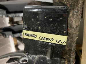 BŁOTNIK PRZÓD PRZEDNI LEWY DACIA SANDERO II LIFT 676