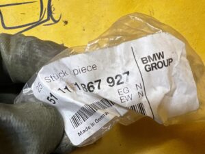 5 X KLAMRA MOCOWANIE LISTWY ZDERZAKA PRZÓD BMW 3 E30 5 E28 NOWA OEM