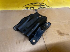 WSPORNIK UCHWYT MOCOWANIE BLASZKA PORSCHE CAYENNE II 7P5 LIFT 92A