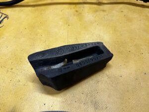 WYGŁUSZENIE PIANKA PODSZYBIA BŁOTNIKA PRAWA PRAWE DACIA DOKKER LODGY