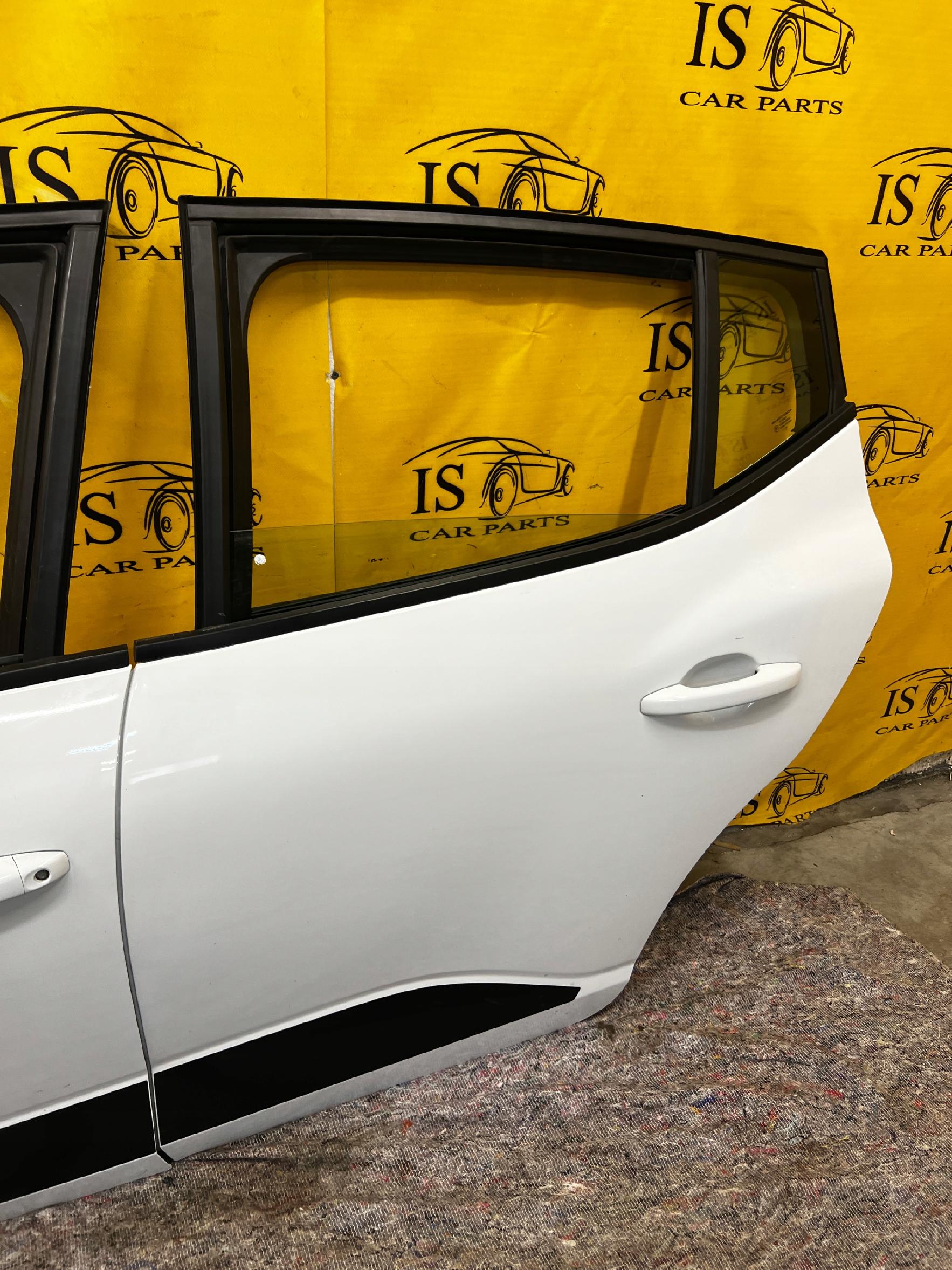 DRZWI LEWA STRONA LEWY PRZÓD TYŁ DACIA SANDERO STEPWAY III 2023R 369