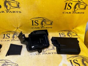 OBUDOWA SKRZYNKA BEZPIECZNIKÓW DACIA SANDERO STEPWAY III 2023R