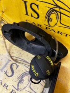 KLAPA WLEWU PALIWA KOREK PORSCHE CAYENNE 7P5 LIFT 92A