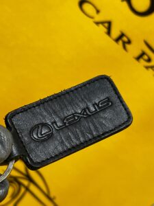 ZAWIESZKA BRELOK NA KLUCZ SKÓRZANA LEXUS RX 450H III 3 AL10