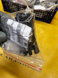 5 X OBUDOWA GNIAZDA 1-BIEG Z WTYCZKĄ PŁASKĄ BMW NOWA OEM